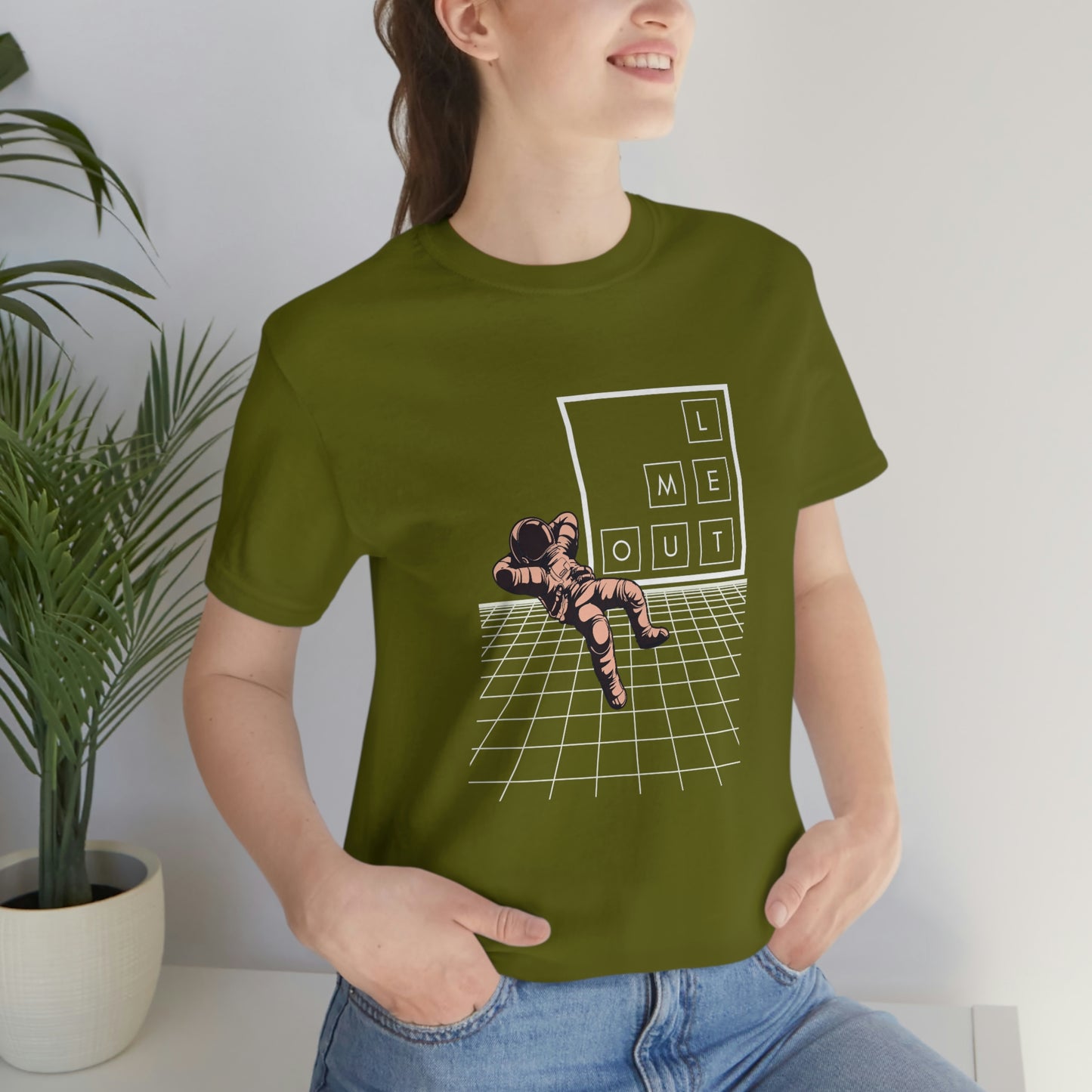 Let me WAY out short sleeve tee